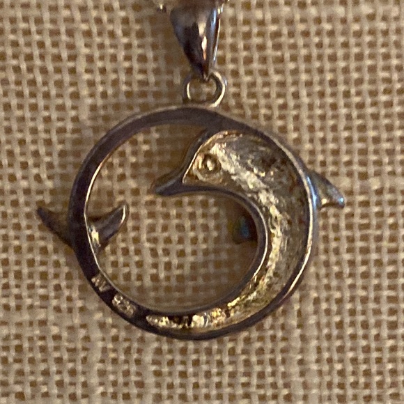 STERLING SILVER RHINESTONE ACCENTED DOLPHIN PENDANT AVON - Picture 5 of 9